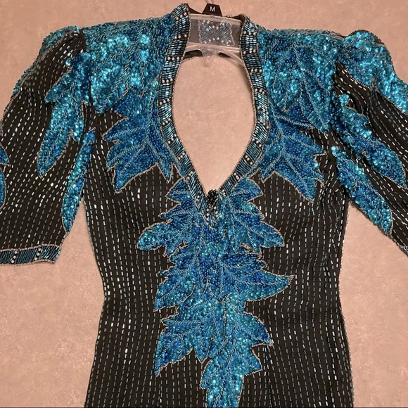 Vintage, stunning beaded/ sequin formal gown. Size 4. Alyce Designs circa 1992 - Picture 11 of 16